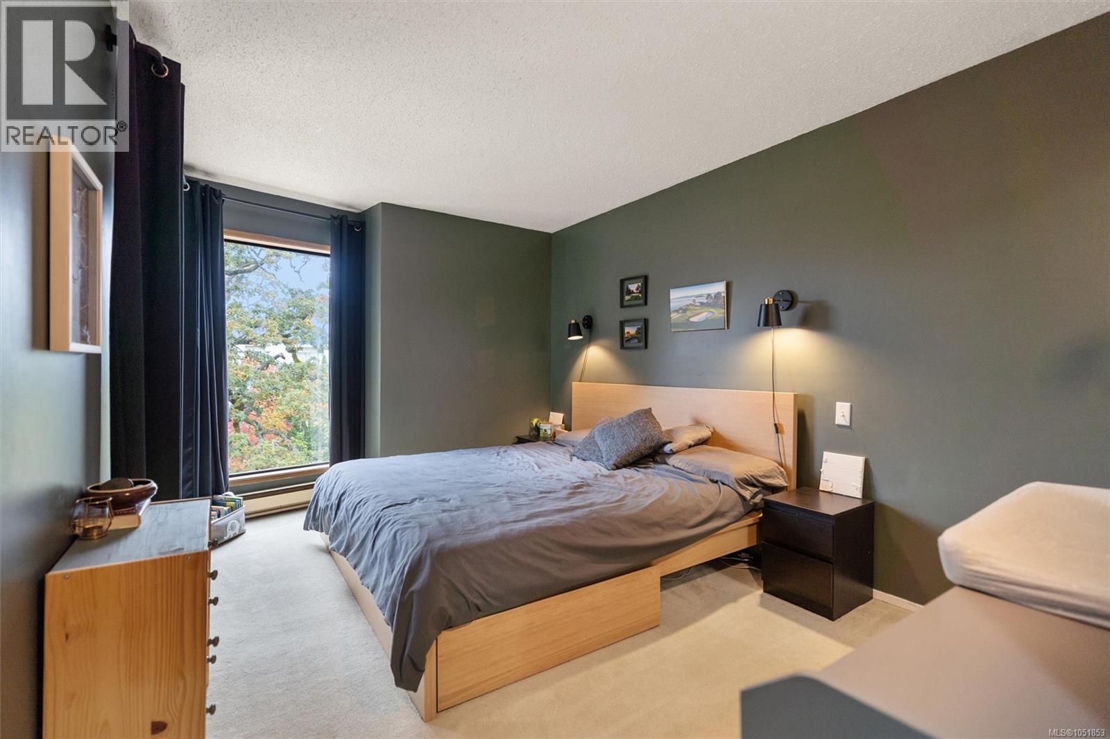#306 1518 Pandora Ave - 21