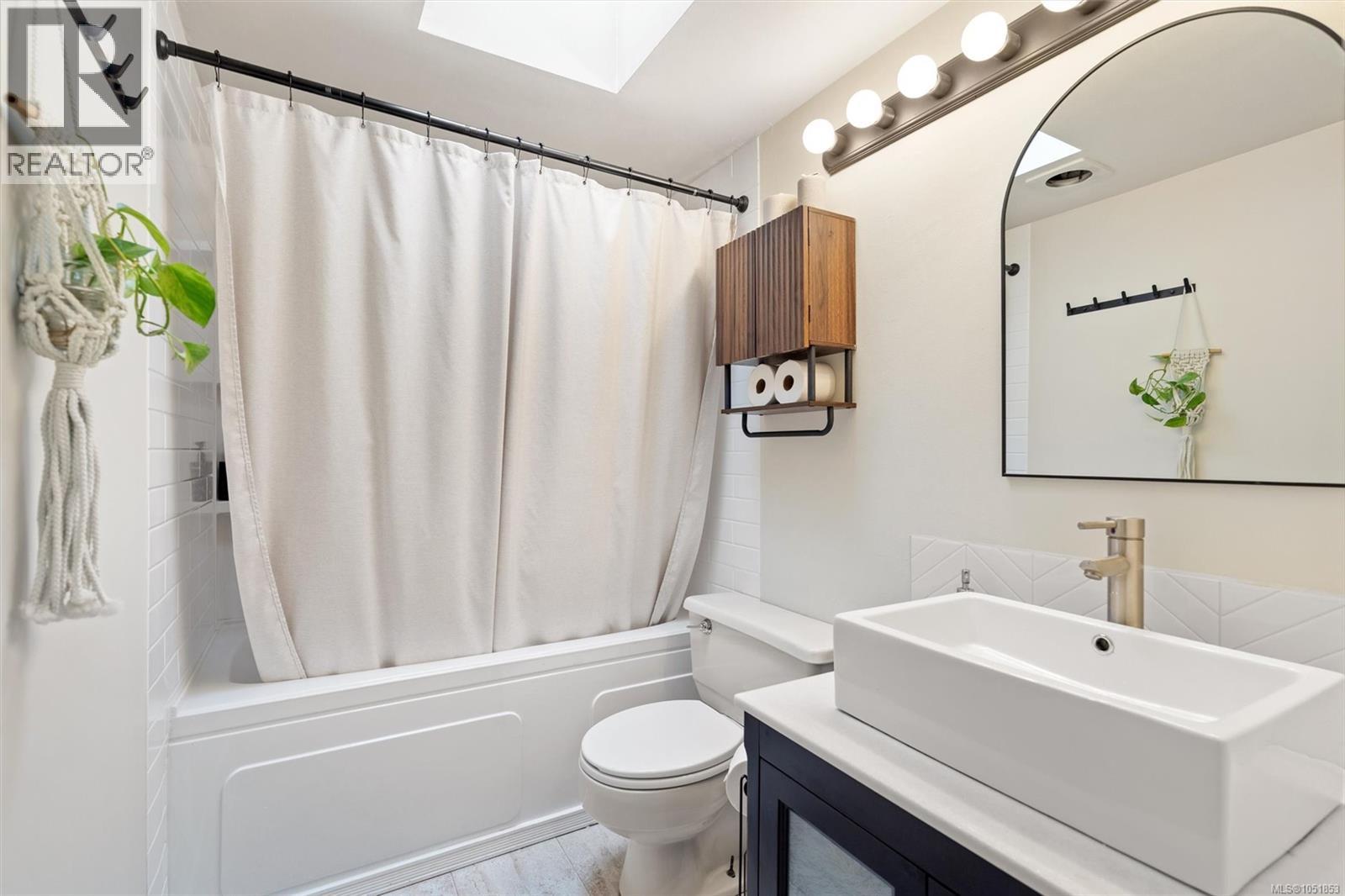 306 1518 Pandora Ave, Victoria - Image 1