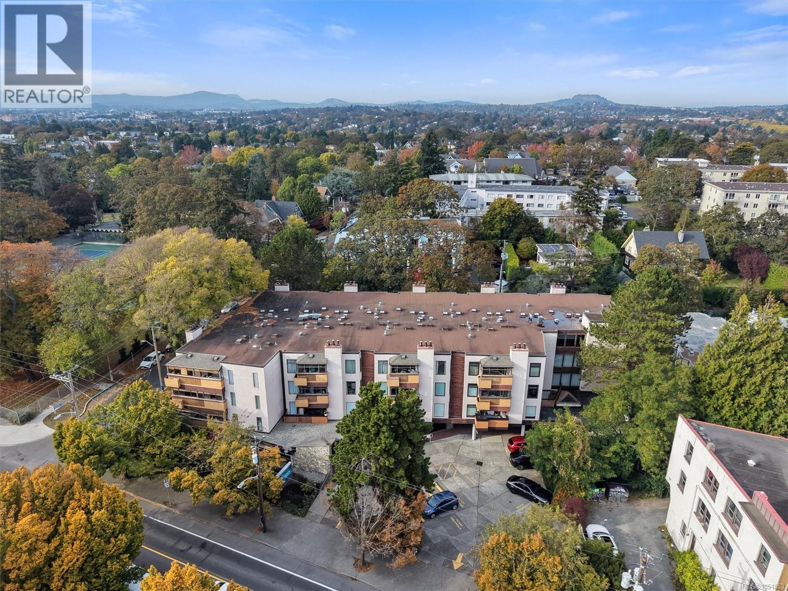 #306 1518 Pandora Ave - 3