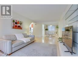 31 Silver Shadow Path, Toronto, ON M9C4Y2 Photo 9