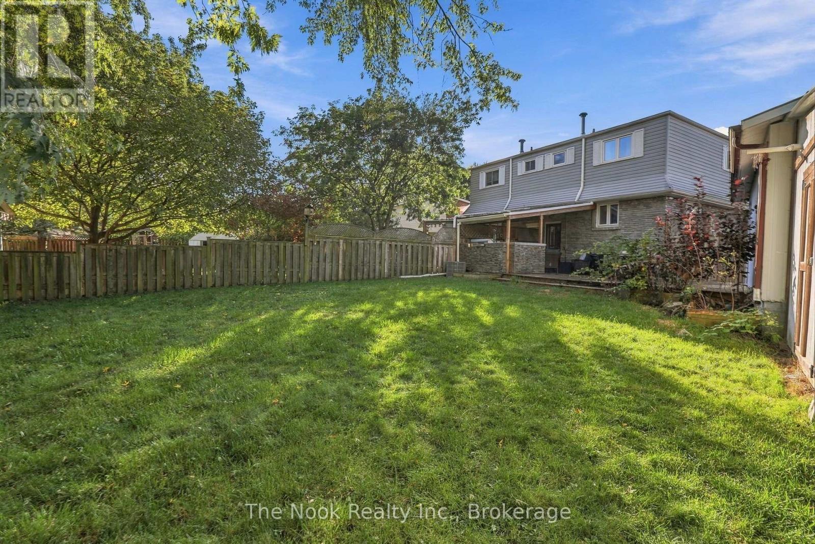 456 HARCOURT DRIVE - 43