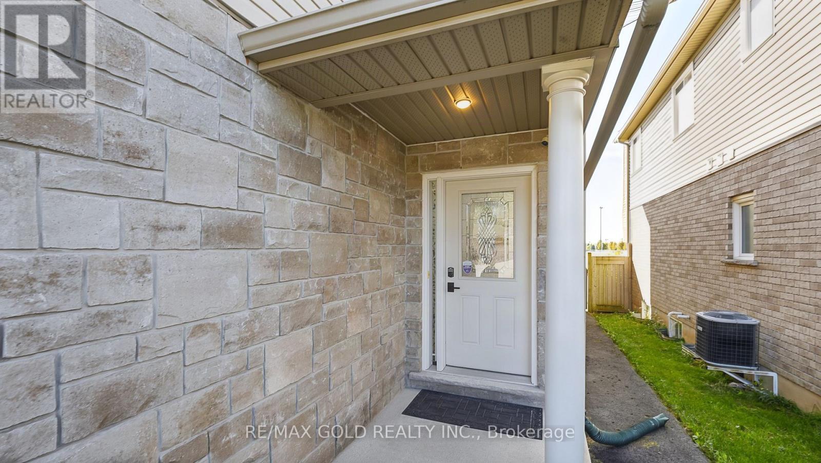 8596 Milomir Street, Niagara Falls, ON photo 4