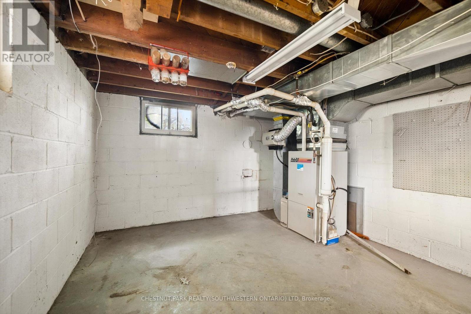 2 Lincoln Crescent, Guelph, ON photo 30