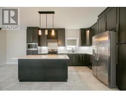 174 Shaded Creek Drive, Kitchener, ON N2P0K7 Photo 12