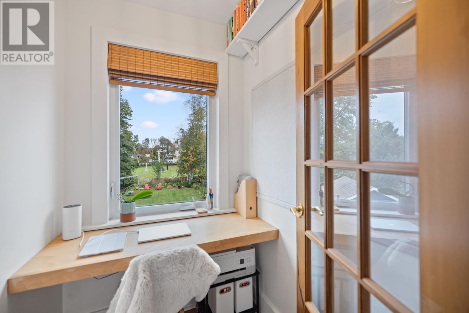 5 Lapthorne Avenue - 33
