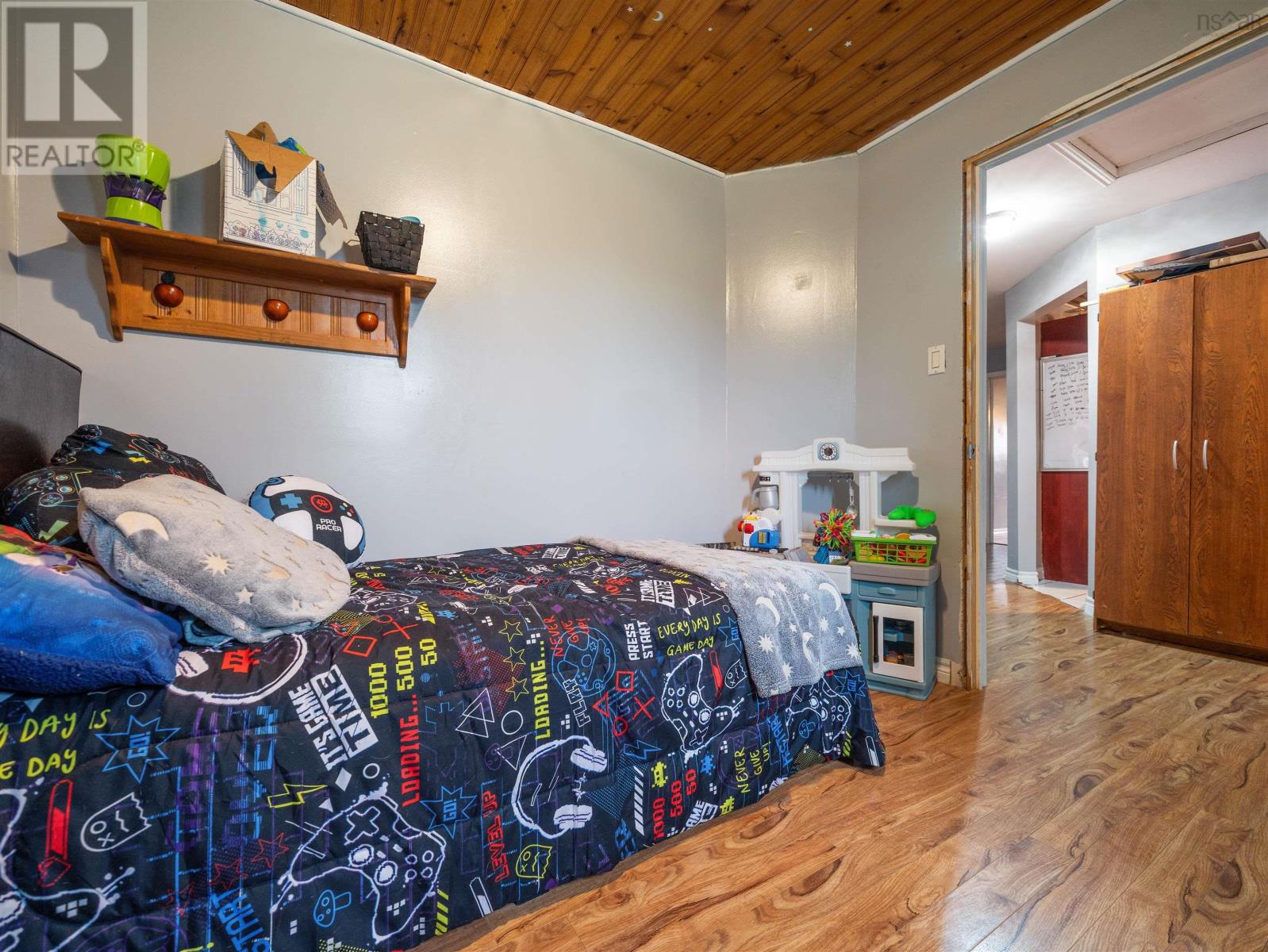 Property 36 of 50 of 4427 Pictou Road
