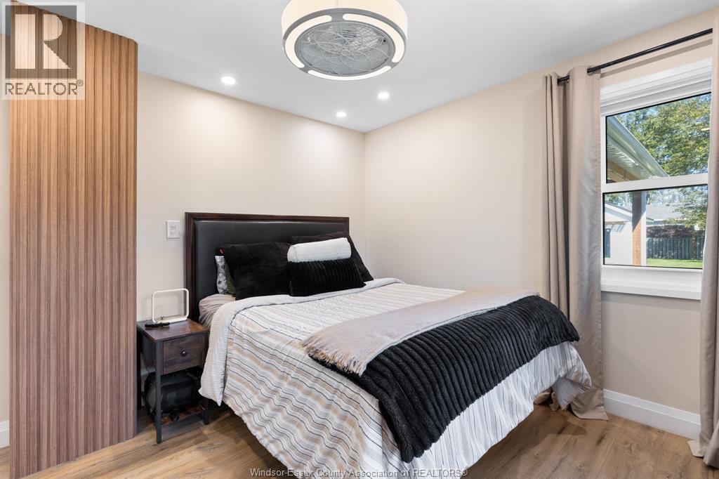 102 DUFF AVENUE - 10