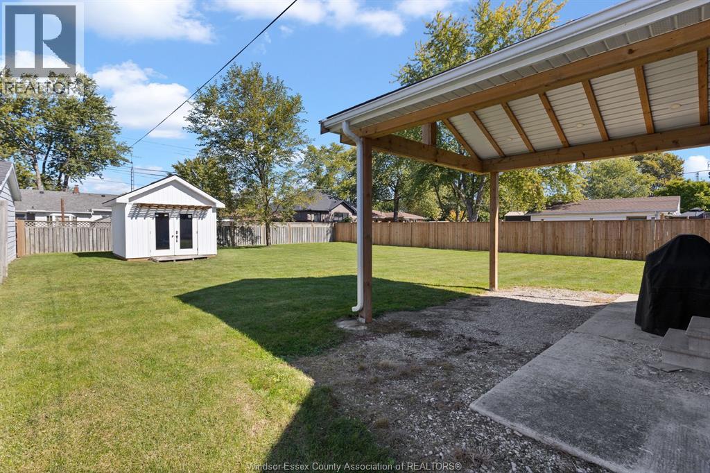 102 DUFF AVENUE - 17