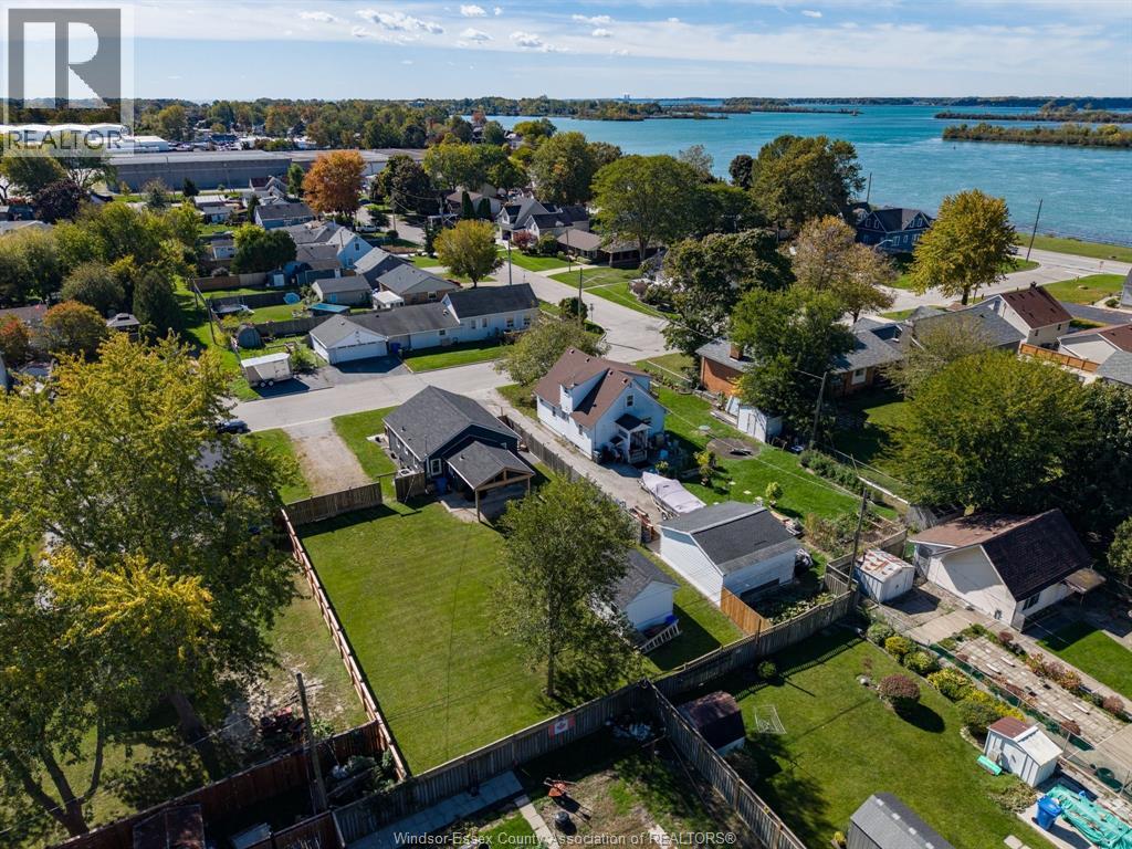 102 DUFF AVENUE - 20