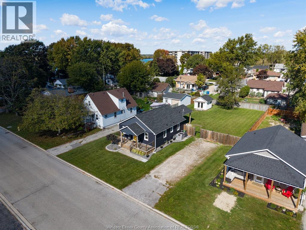 102 DUFF AVENUE - 23
