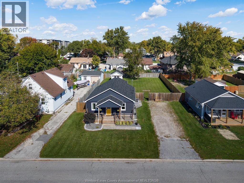 102 DUFF AVENUE - 24