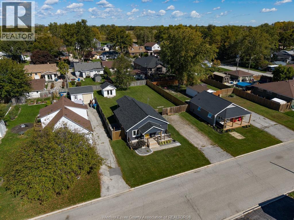 102 DUFF AVENUE - 3