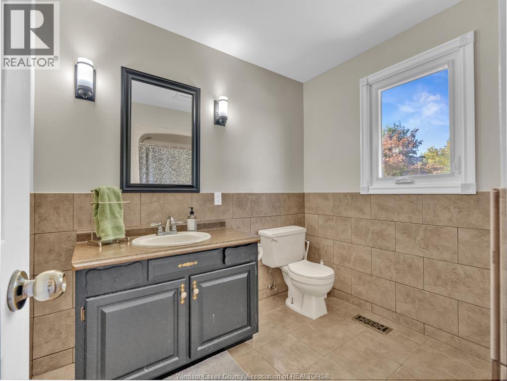 9 EVANS AVENUE - 21