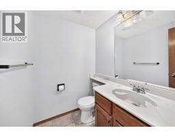 64 Edforth Crescent NW - photo 25