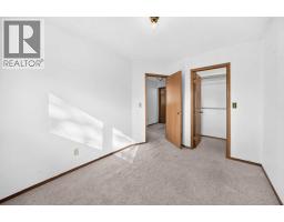 64 Edforth Crescent NW - photo 36