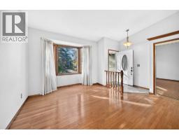 64 Edforth Crescent NW - photo 6