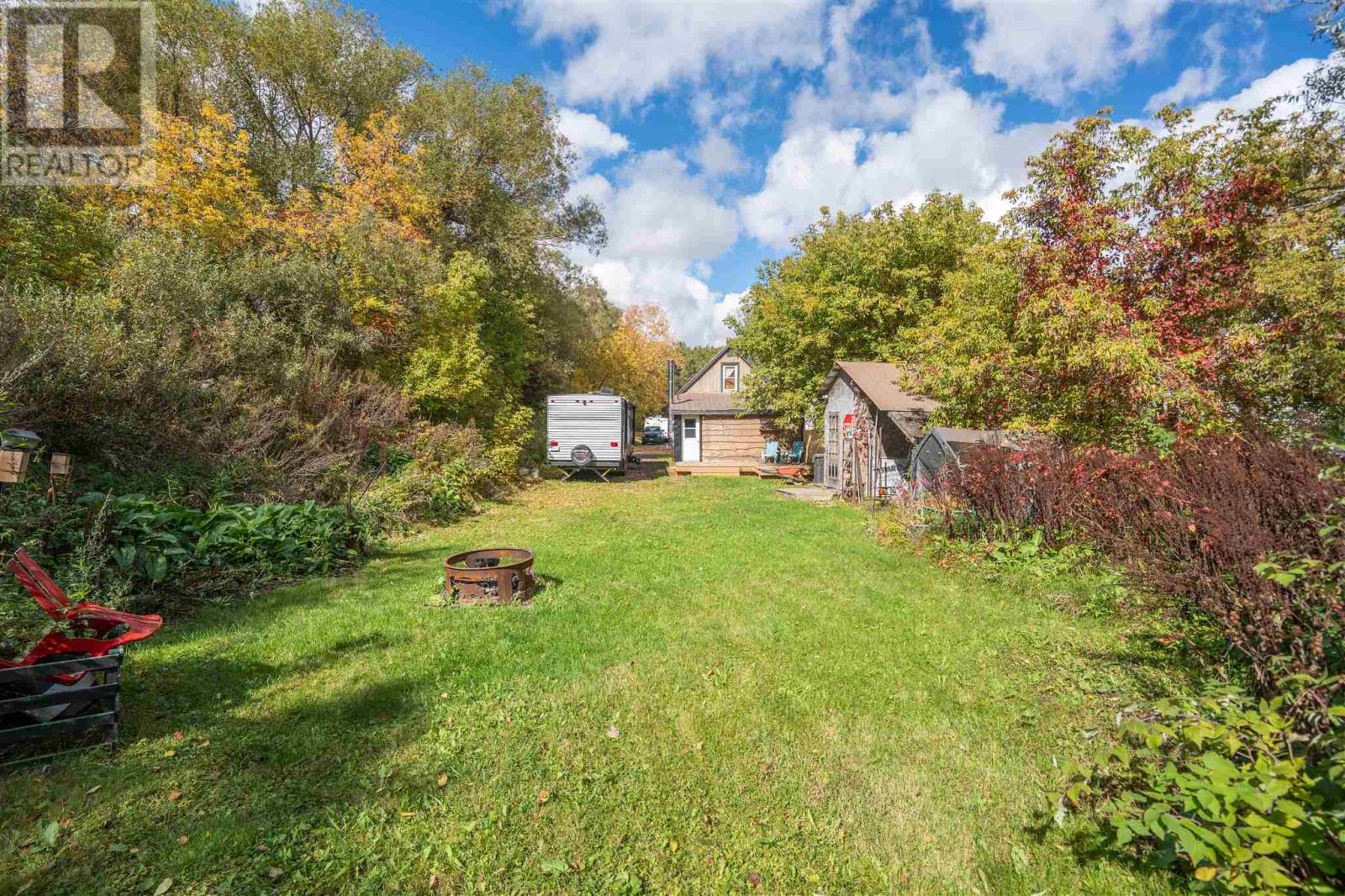 913 Bonney ST - 6