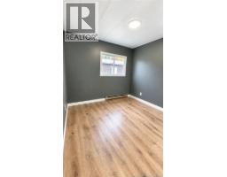 55 Marcus Drive, photo 8