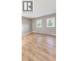 55 Marcus Drive, photo 5
