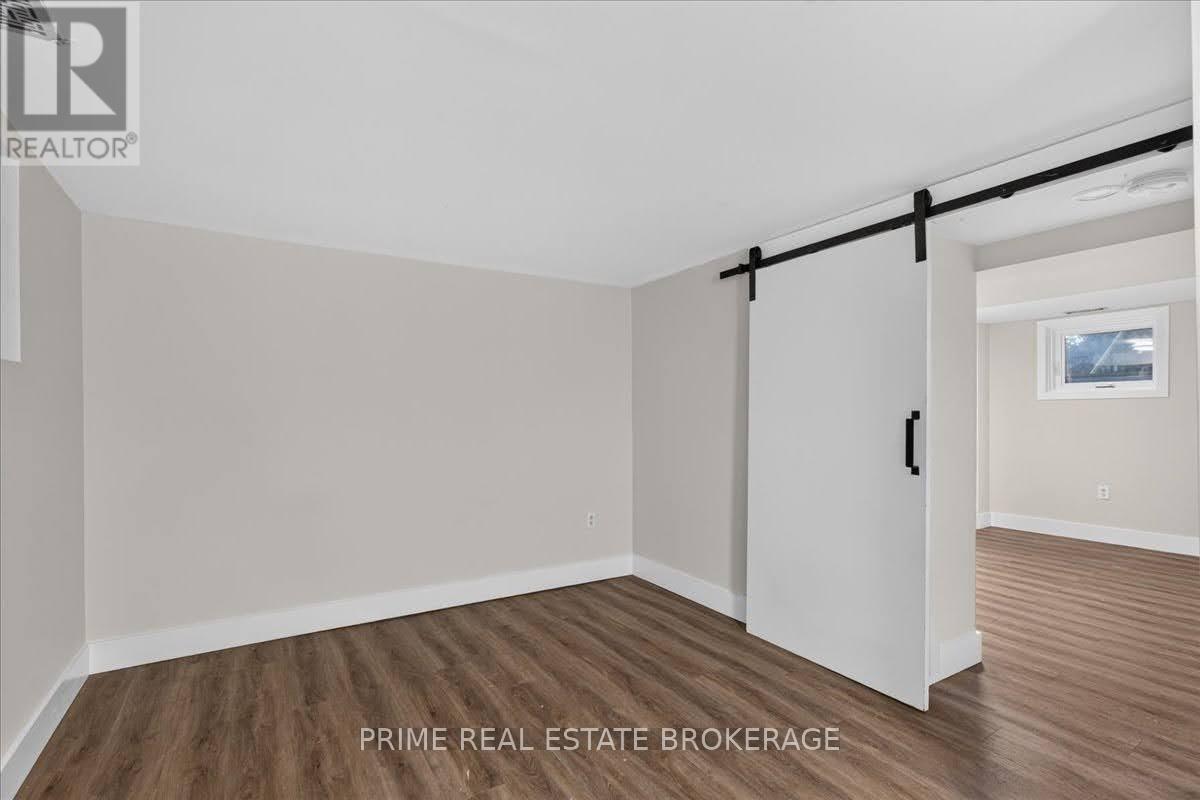 42 Bruce Street — photo 26
