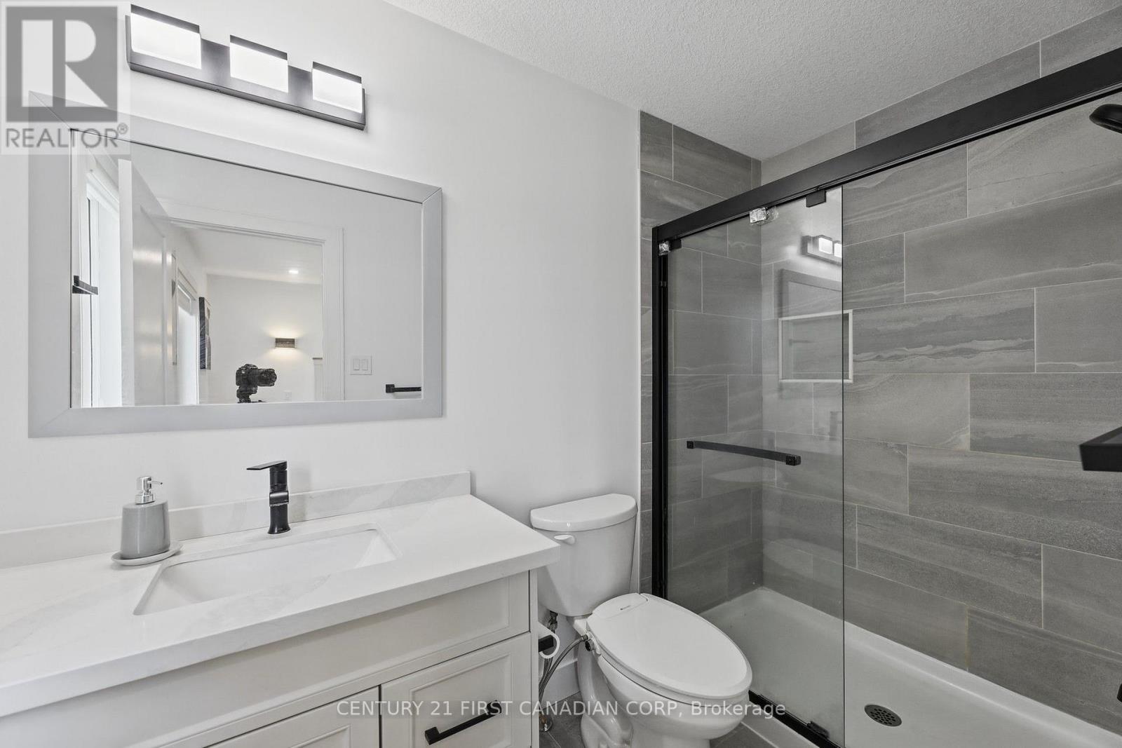 200 Snyders Avenue — photo 27