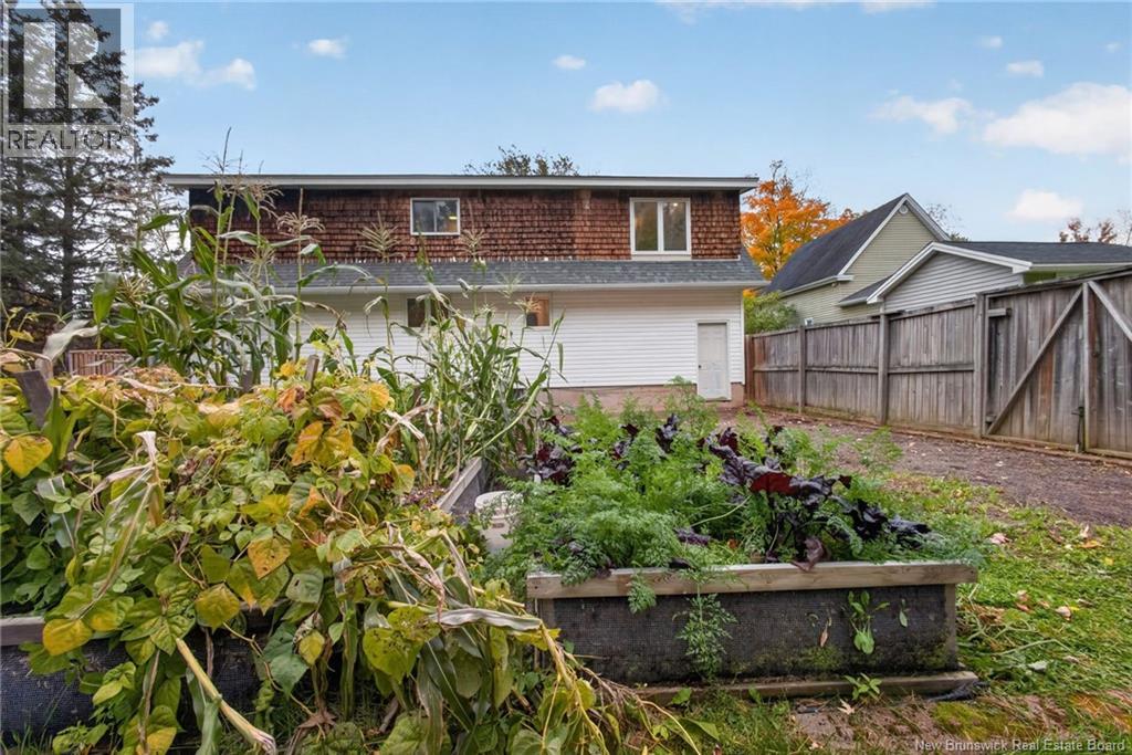 818 McLaughlin Drive - 36