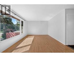 1424 11 Avenue SE - photo 4