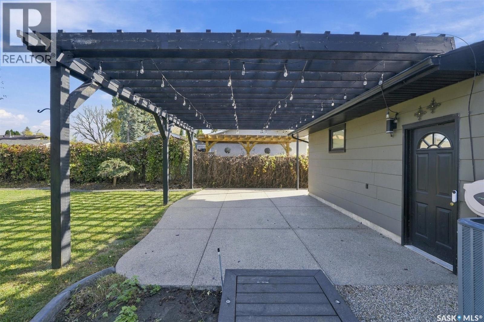 42 Kootenay DRIVE - 46