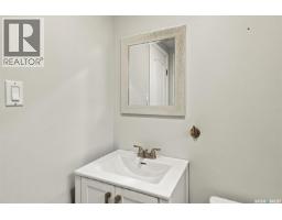 4pc Bathroom - 42 Kootenay Drive, Saskatoon, SK S7K1J1 Photo 14