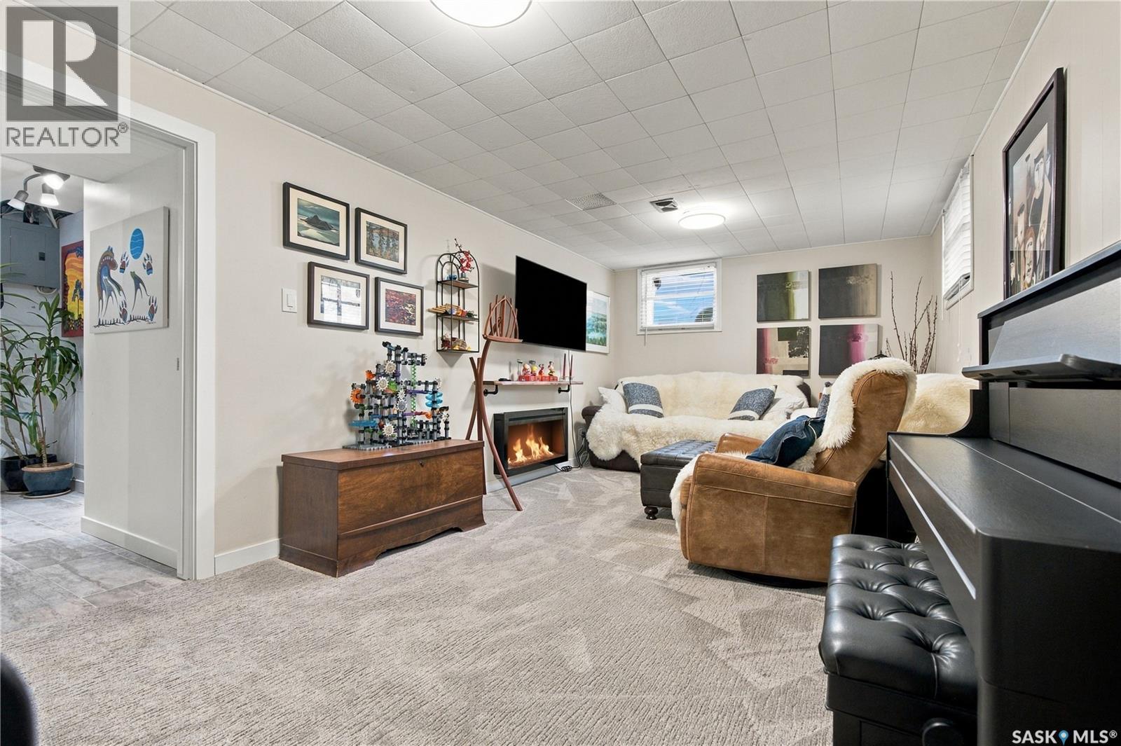 1333 M AVENUE S - 34