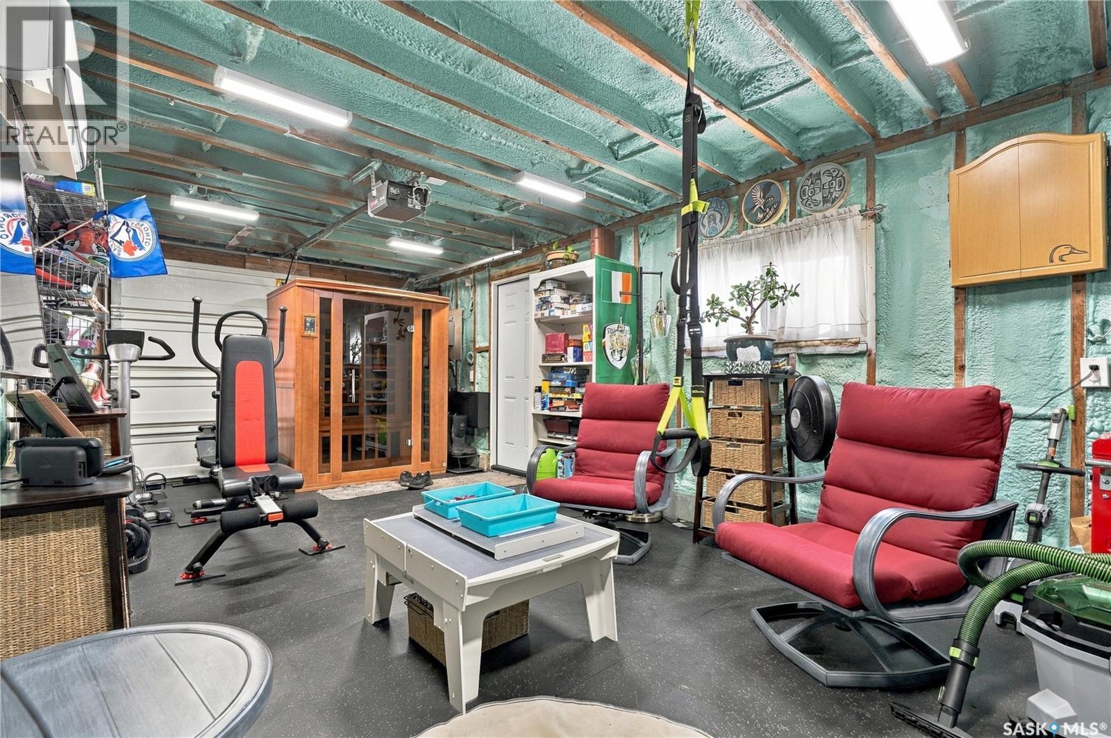 1333 M AVENUE S - 48