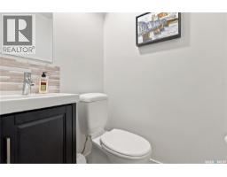 1333 M Avenue S, Saskatoon, SK S7M2R4 Photo 32