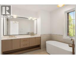 2811 35 Street SW - photo 24