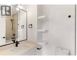 2811 35 Street SW - photo 32