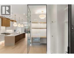 2811 35 Street SW - photo 3