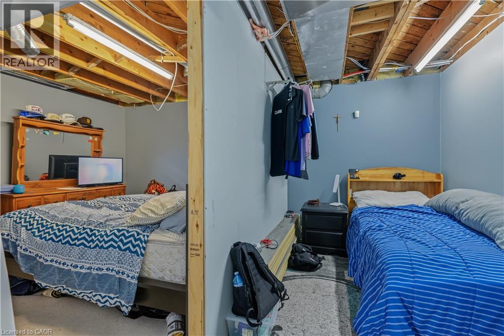 100 MONTROSE Avenue - 34