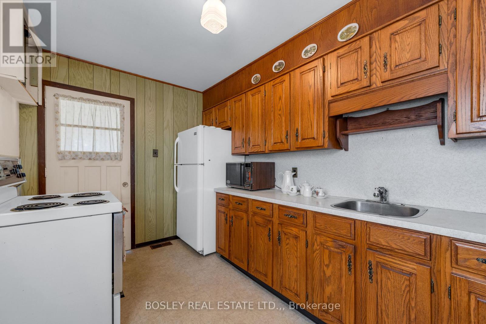 13 Hilda Street — photo 16