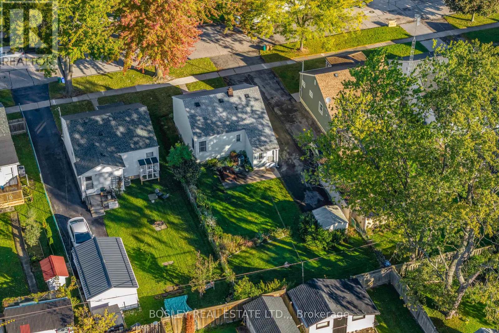 13 Hilda Street — photo 2