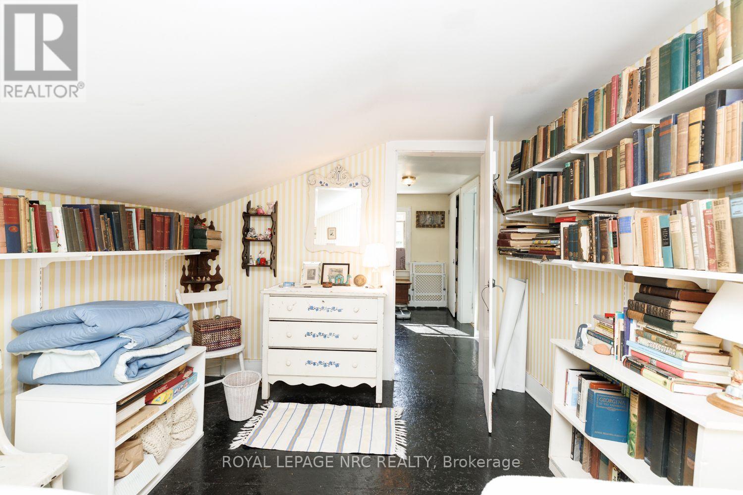 292 JOHNSON STREET S - 23