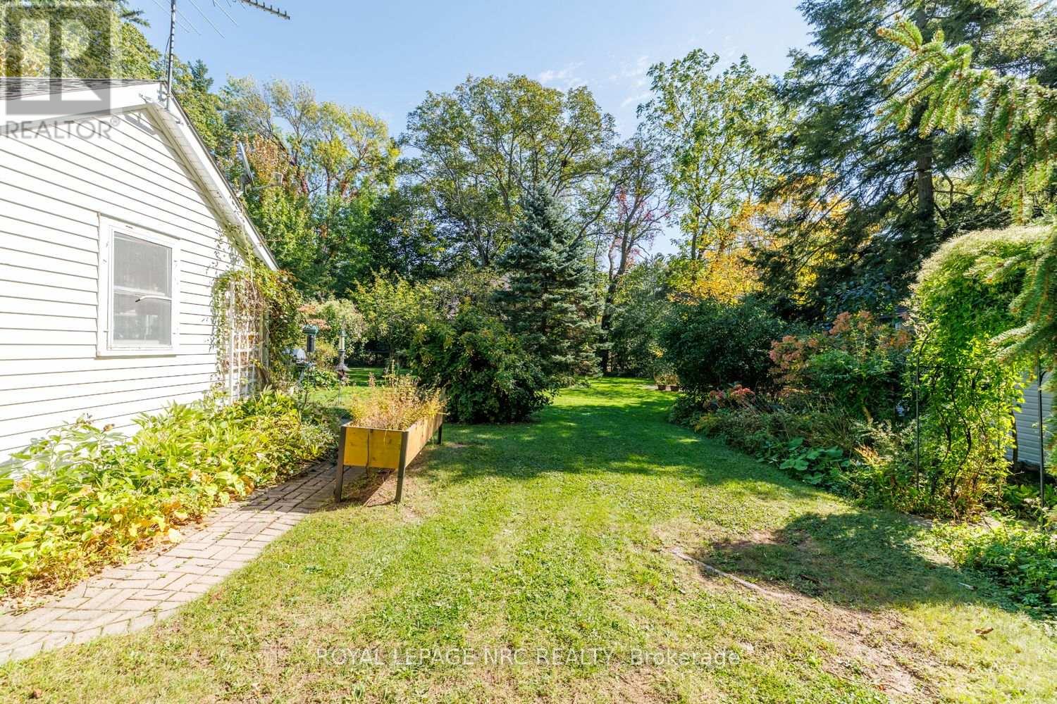 292 JOHNSON STREET S - 30