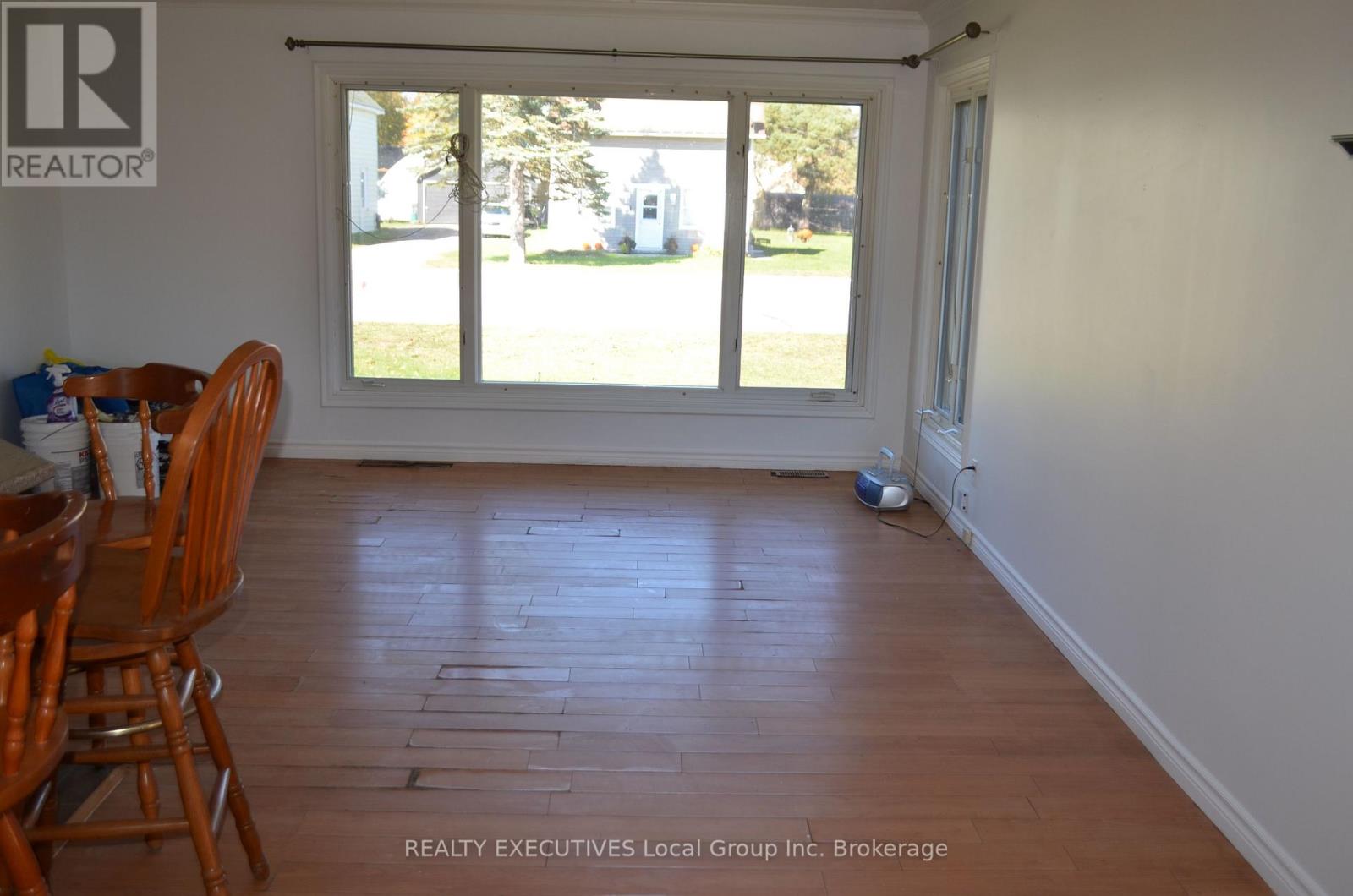 125 OTTAWA AVENUE - Image 22