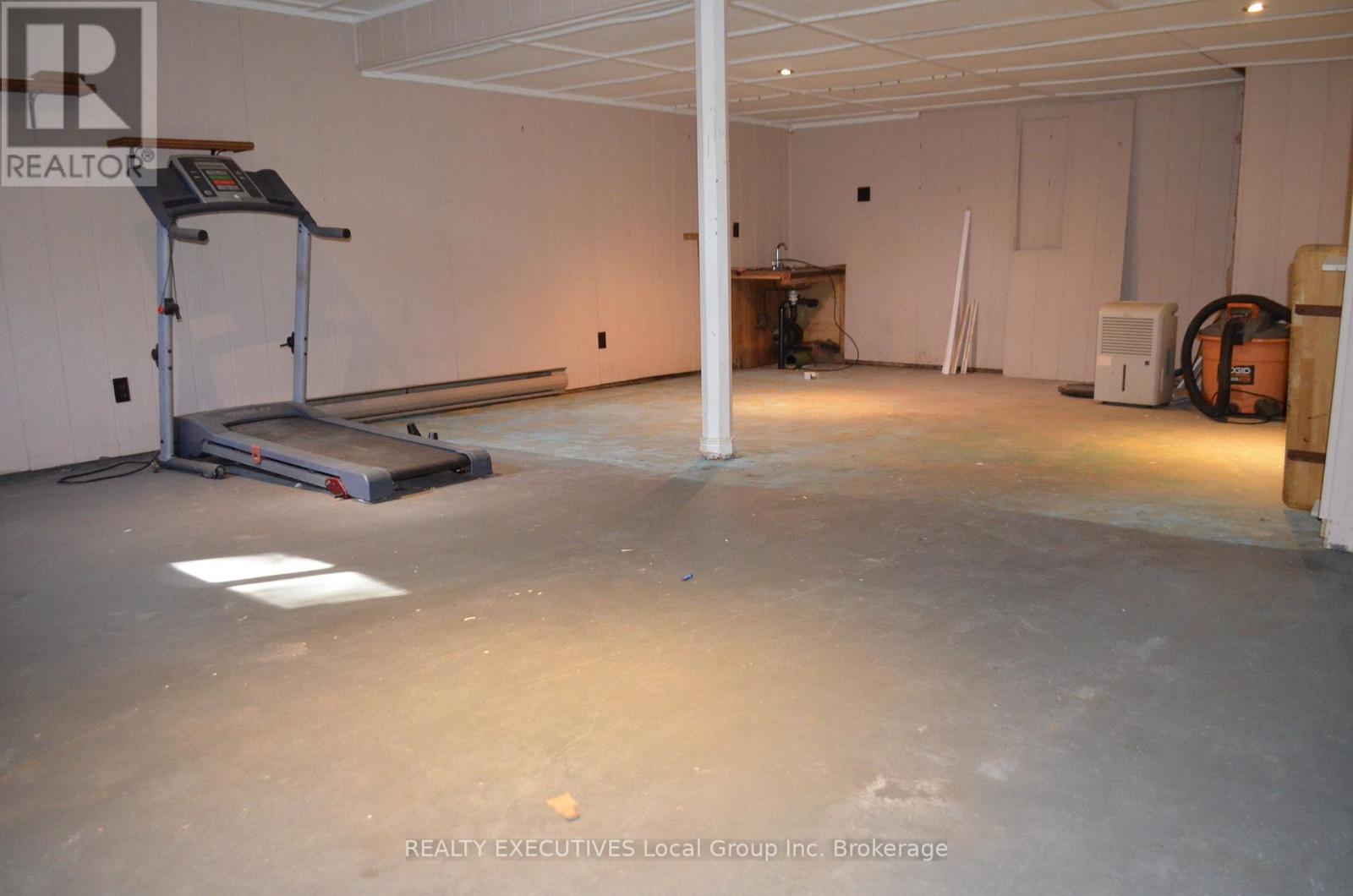 125 OTTAWA AVENUE - Image 37