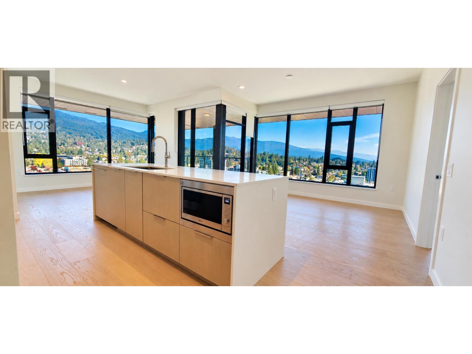 2103 128 W 15TH STREET, North Vancouver - Image 1