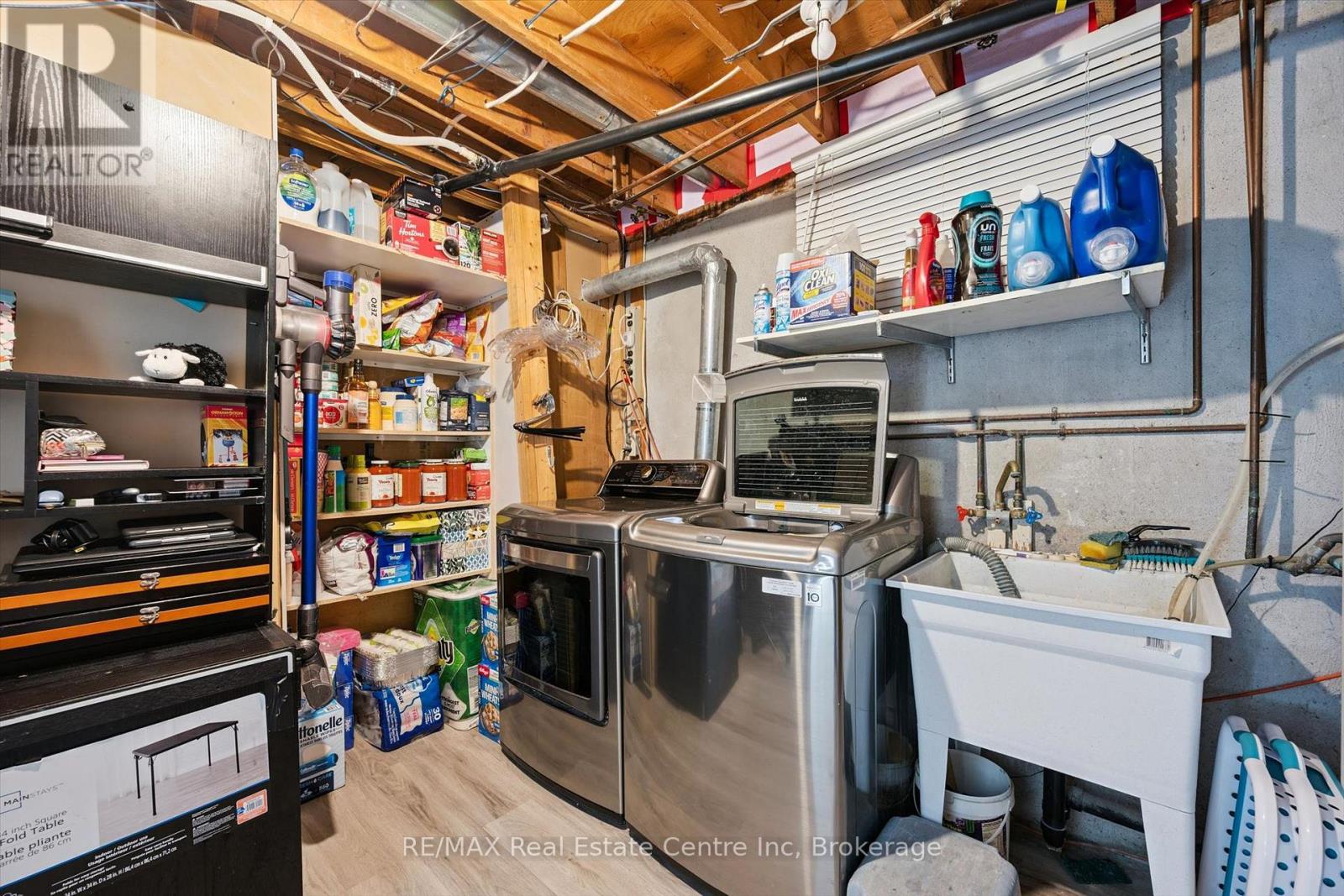 47 LAMBERT CRESCENT - 30