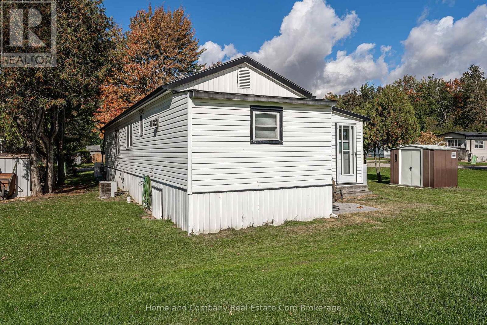 114 Oak Street — photo 22