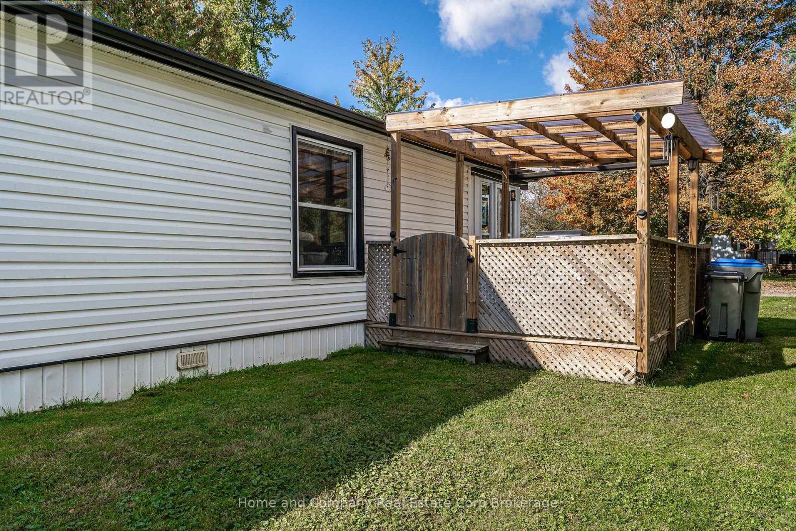 114 Oak Street — photo 24