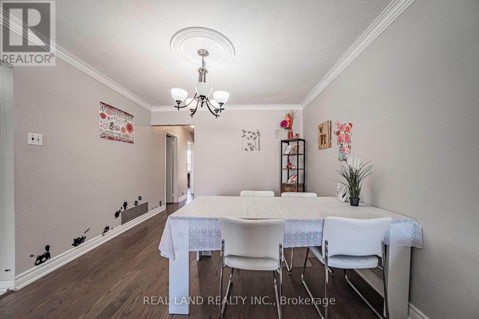 37 Pawnee Avenue, Toronto, ON photo 17