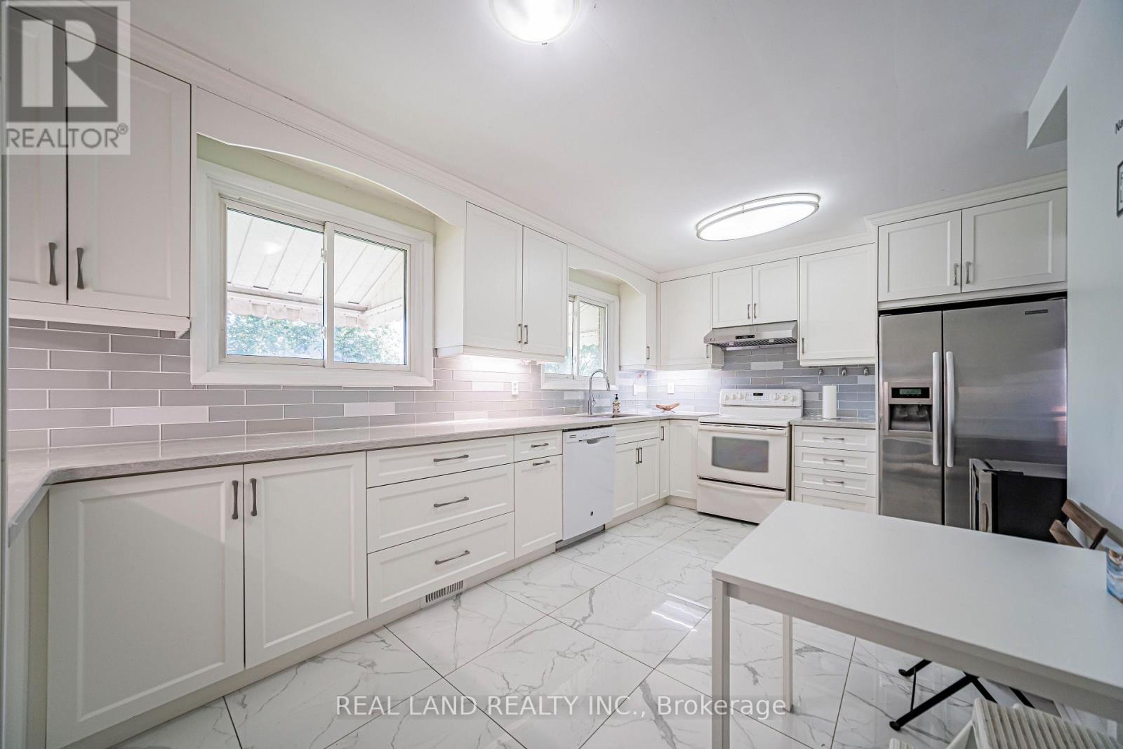 37 Pawnee Avenue, Toronto, ON photo 19