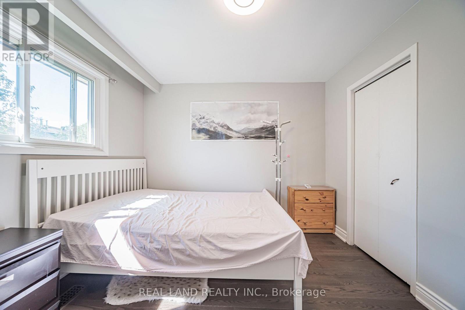 37 PAWNEE AVENUE - 24