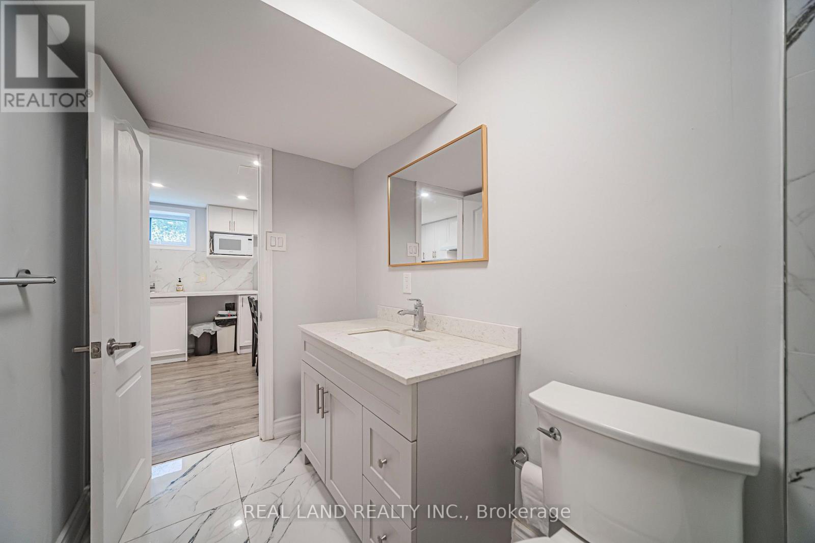37 Pawnee Avenue, Toronto, ON photo 40